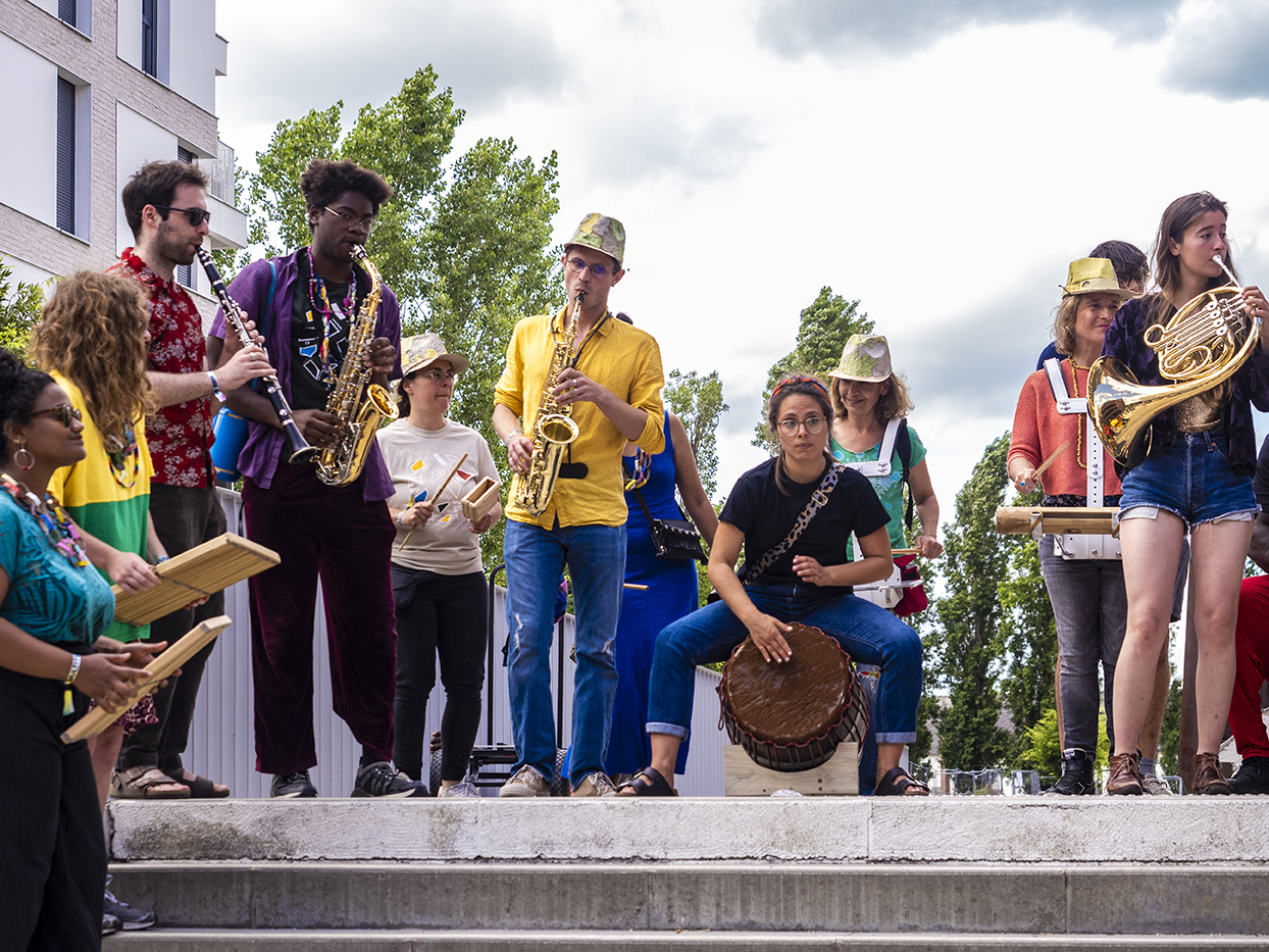 Association Villes des Musiques du Monde - Festival Multitude _ Parade