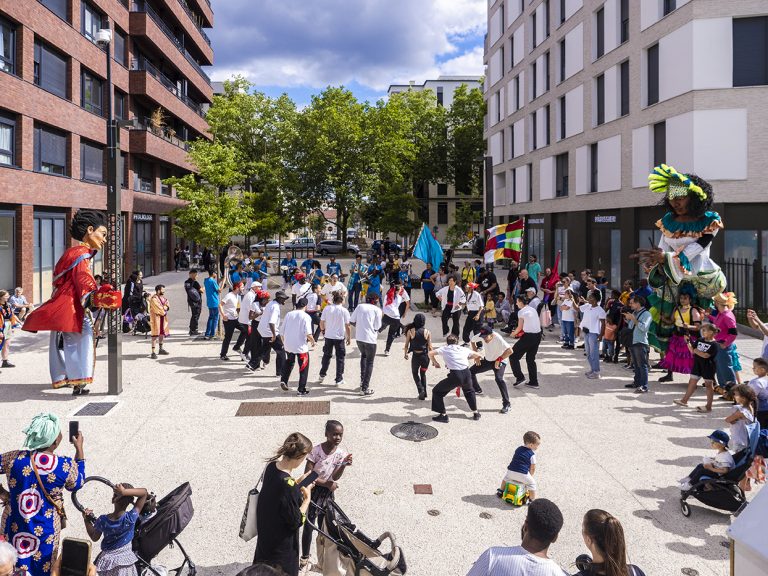 Association Villes des Musiques du Monde - Festival Multitude _ Parade