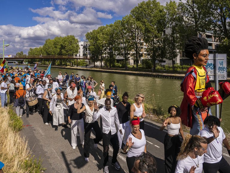 Association Villes des Musiques du Monde - Festival Multitude _ Parade
